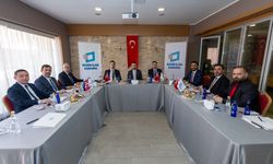 Genel Müdür Çay medya patronlarıyla bir araya geldi