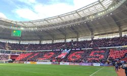 Eskişehirspor taraftarından muhteşem koreografi