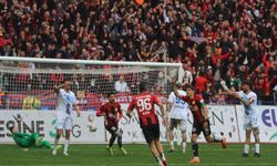 Kütahyaspor maçında Akın Akman müthiş oynadı