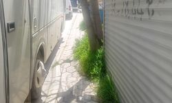 Kaldırım daraldı, geçiş zorlaştı