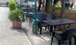 Eskişehir'de kaldırım işgali: Yaya geçişini kapattı