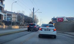 Eskişehir'de tramvay yolunda tehlikeli ihlal