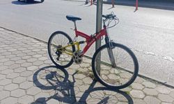 Şirintepe’de bisiklet trafik levhasına bağlandı