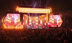 Ebru Yaşar’dan Eskişehir’de unutulmaz konser