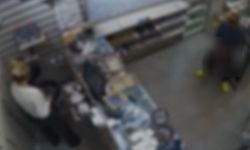 Eskişehir bu iğrençliği konuşuyor: Mağazanın ortasında akıl almaz ahlaksızlık