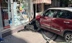 Eskişehir'de kaldırımda yürürken otomobilin çarptığı kadın hayatını kaybetti