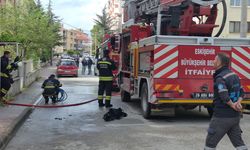 Eskişehir'de yangından sürünerek kaçmaya çalıştı: Durumu ağır