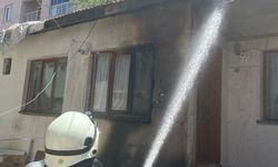 Eskişehir'de yangın paniği: Evin çatısı alev aldı!