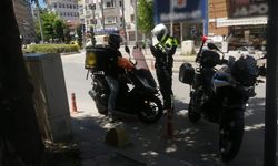 Eskişehir'de trafiği tehlikeye attı, polisi görünce kaçtı