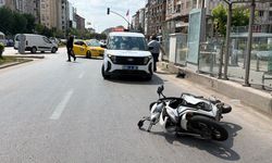 Eskişehir'de ışık ihlali kaza getirdi: Yaşlı adama motosiklet çarptı