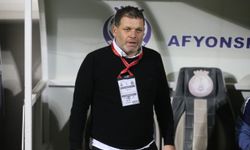 Hakan hoca beklemeye çekildi