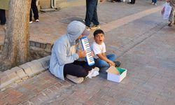 Eskişehir'de minik müzisyenlerden performnans