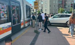 Eskişehir’de tramvay hattında maddi hasarlı kaza