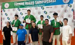 Geleneksel güreşte başarı geldi