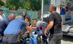 Bilecik'te yangına müdahale eden itfaiye eri çatıdan düştü