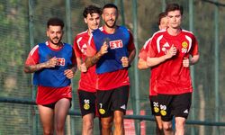 Eskişehirspor çift antrenmanlarla hazırlanıyor