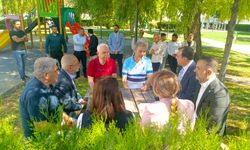 MHP Eskişehir'de sahaya indi: Taksici esnafı ve muhtarla bir araya geldiler