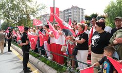 Eskişehir’de 30 Ağustos coşkusu: Atatürk Bulvarı Türk bayraklarıyla donatıldı