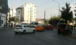 Eskişehir’de kaza: Tramvay güzergahında trafik kilitlendi