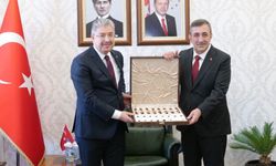 Eskişehir’de kritik ziyaret! Cevdet Yılmaz Vali Yılmaz ile görüştü!