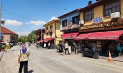 Eskişehir’in tarihi sokaklarına turist akını!