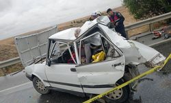 Eskişehir-Ankara yolunda can pazarı: Tır otomobile çarptı!