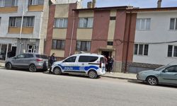 Eskişehir’de apartmanda korkutan olay! Merdivenin altında ölü bulundu