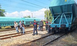 Eskişehir'de tren istasyonunda kaza: 1'i çocuk 2 kişi akıma kapıldı