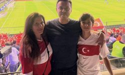 Nebi Hatipoğlu, milli maçı ailesiyle tribünden takip etti