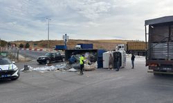 Eskişehir OSB’de korkutan kaza: Kamyon devrildi