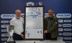 Eskişehirspor'un rakibinden sponsor şovu
