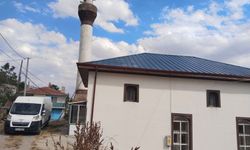 Mahalle sakinleri kolları sıvadı, caminin sorunlarını çözdü