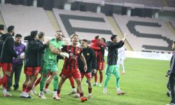 90+3’te attı hakem santra yapmadı