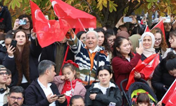 Eskişehir'de SOLOTÜRK'ten Cumhuriyet Bayramı'na özel uçuş gösterisi
