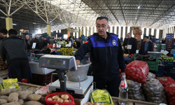 Eskişehir’de pazar tezgâhlarında gramaj kontrolü! İlk denetimin sonucu belli oldu