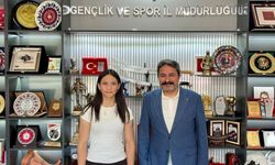 Eskişehirli genç kızın büyük başarısı: Türkiye derecesiyle şampiyonlar kampına gidiyor