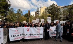 Eskişehir’de Yaşlılar Günü’ne mehteranlı kutlama