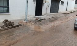 Orhangazi Mahallesi Gider Sokak’ta kazı sonrası toz ve çamur çilesi