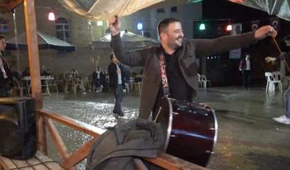 Davulcu Recep eğlencelerin aranan ismi oldu