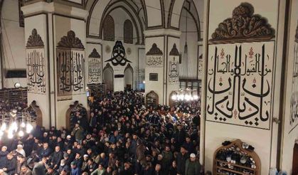 Berat Kandili Orucu: Ne Zaman, Nasıl Tutulur ve Faziletleri - 2025 Rehberi