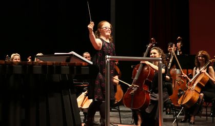 Senfoni Orkestrası'ndan Orhan Şallıel yönetiminde muhteşem konser