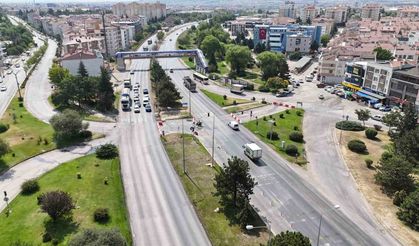 Tepebaşı kavşağı kapatıldı, kent içi toplu taşıma güzergâhları değişti