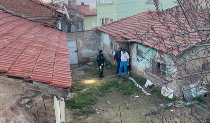 Eskişehir'de  silah sesleriyle uyandı: Evden neler çıktı neler