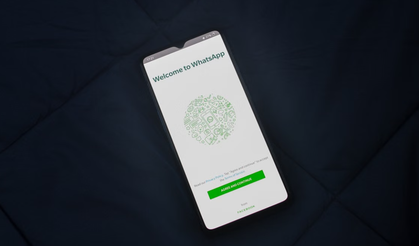 WhatsApp'ta çevrimiçi görünmeden uygulamayı kullanmak mümkün mü?