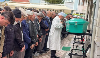 Tren kazasında hayatını kaybeden genç son yolculuğuna uğurlandı