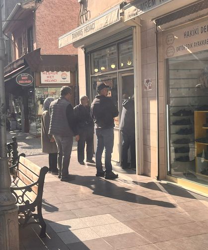 Eskişehir'de saate bakmadan kuyruğa girdiler!