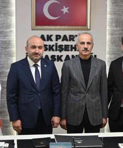Bakan Uraloğlu'ndan, AK Parti Eskişehir Teşkilatı'na ziyaret