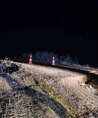 Yağış Bilecik’te ulaşımı aksattı: Köy yolu kapandı