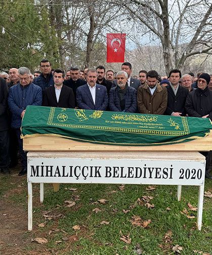 Metin Nurullah Sazak’ın babası Ahmet Sazak son yolculuğuna uğurlandı
