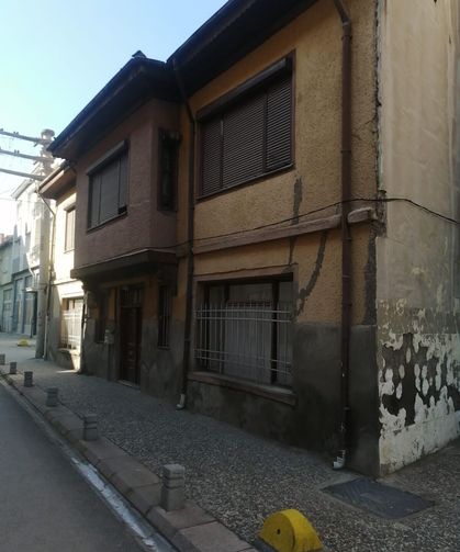 Eskişehir'de vatandaş tedirgin: Terk edilen binalar korkutuyor